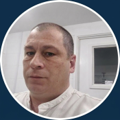 Pete Profile Pic in Circle v2